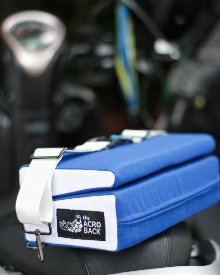 The AcroBack Go compact model