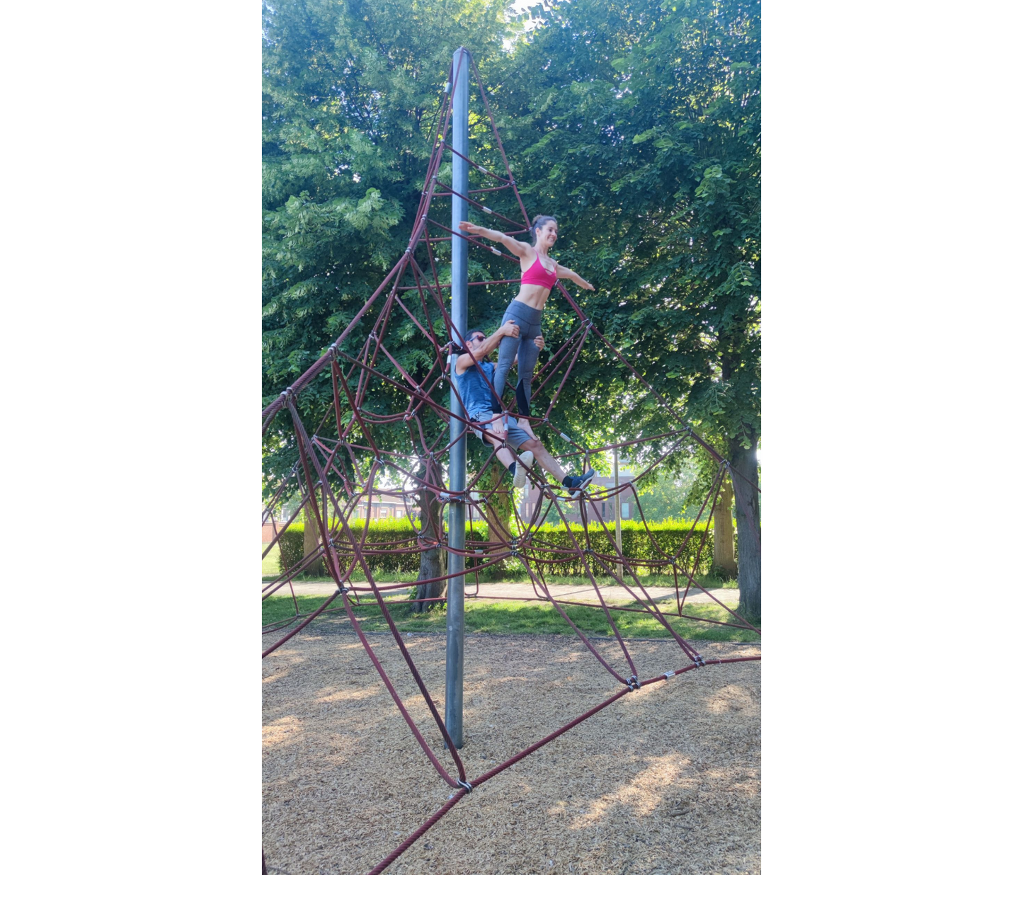 Intermediate AcroYoga Flow Workshop Dec 23